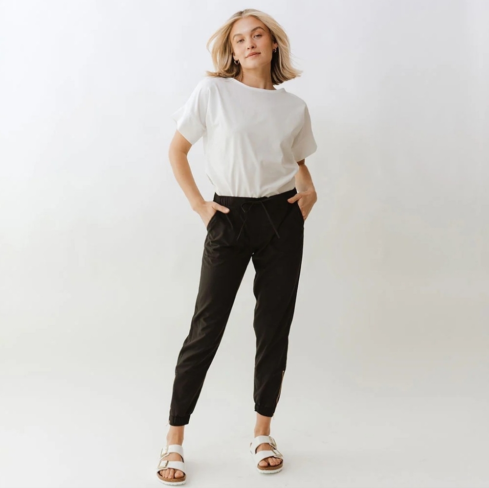 ALBION FIT "JETSETTER" BLACK WOMEN'S JOGGERS TRAVEL OR CASUAL WEAR PANTS